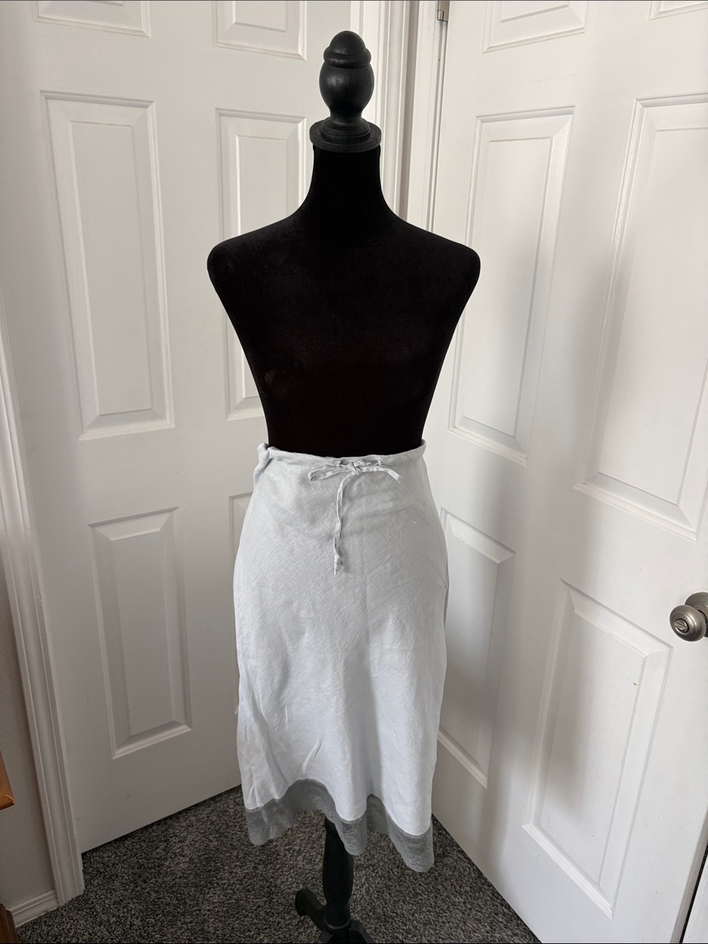 The Limited Y2k Light Gray Linen Midi Skirt with Lace Hem